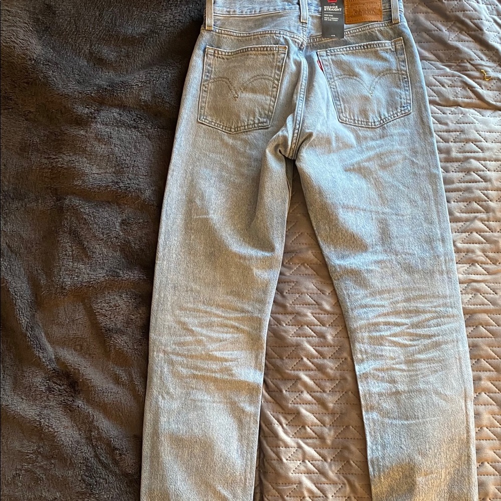 Levi’s wedgie fit straight women’s jeans